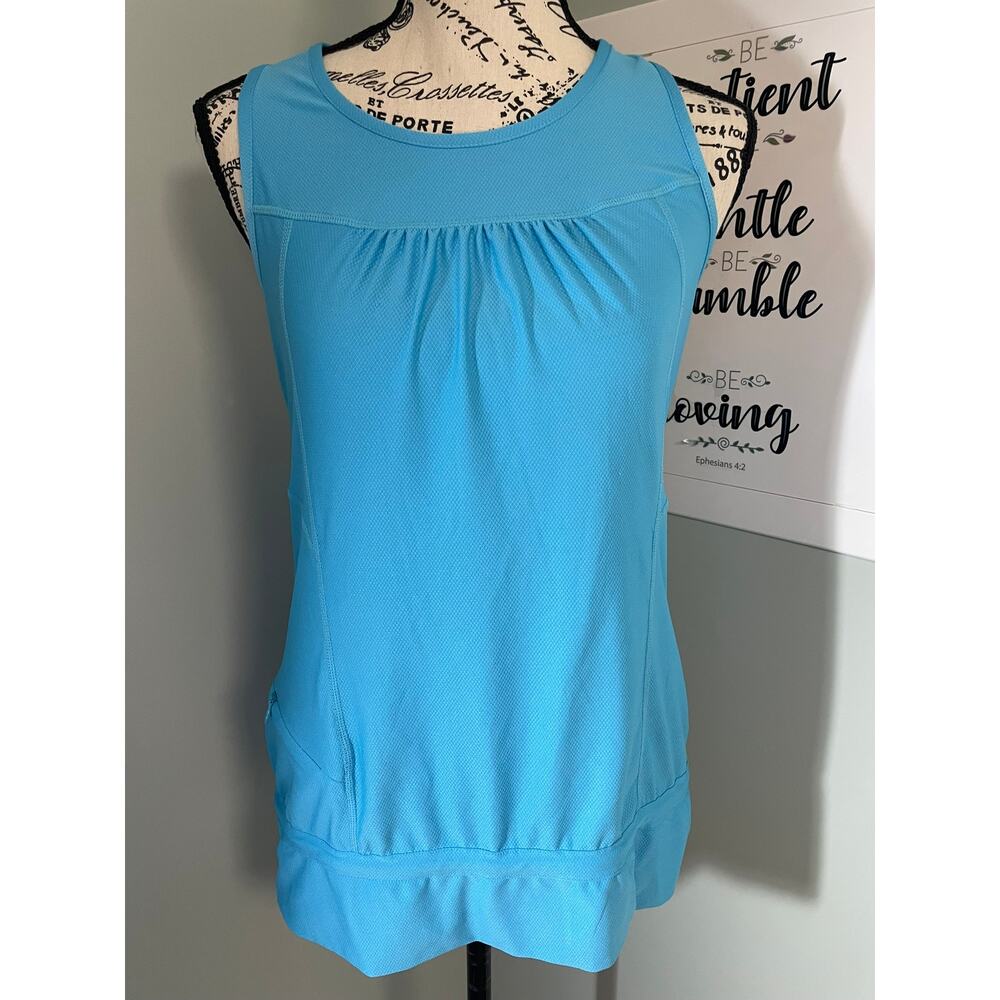 Athleta Aqua Racerback Yoga Exercise Athletic Tank Size Small
